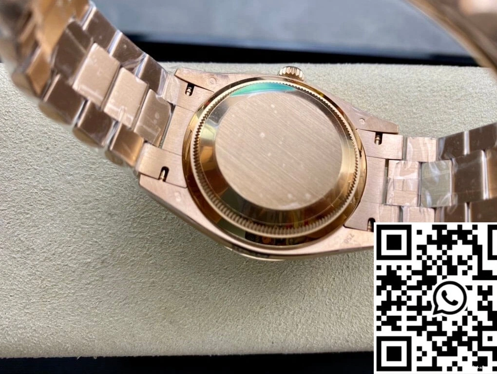 V2 Date Rolex Mother-Of-Pearl Factory EW Dial 128238 Day 1020